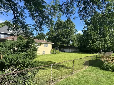 8326 45TH Place Lyons IL 60534
