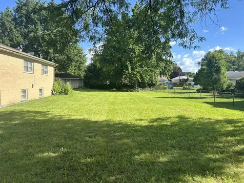 8326 45TH Place Lyons IL 60534