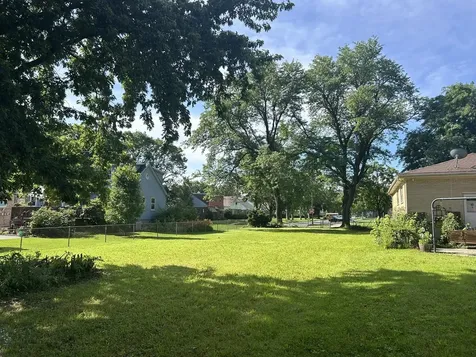 8326 45TH Place Lyons IL 60534