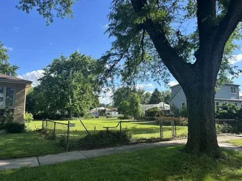 8326 45TH Place Lyons IL 60534