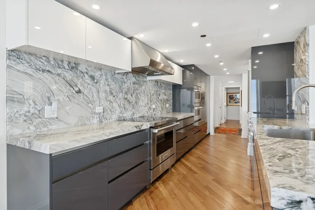 161 East Chicago Avenue Chicago IL 60611