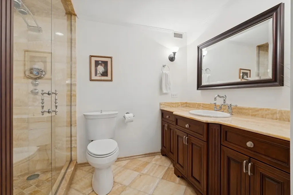 161 East Chicago Avenue Chicago IL 60611