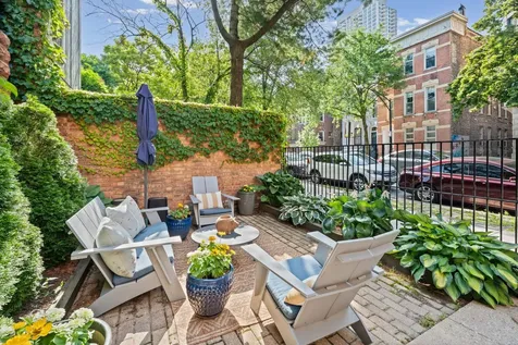 350 West Dickens Avenue Chicago IL 60614