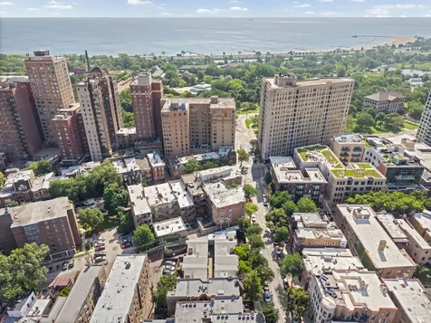350 West Dickens Avenue Chicago IL 60614