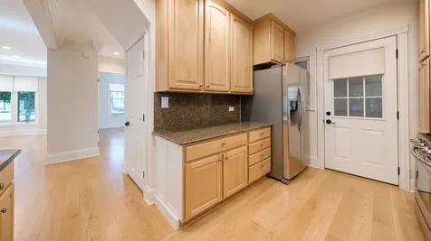 4635 West Peterson Avenue Chicago IL 60646