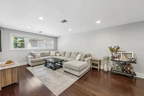 4432 Wilson Avenue Downers Grove IL 60515