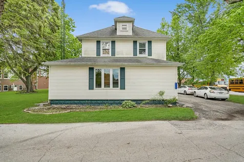 5172 East Center Street Bourbonnais IL 60914
