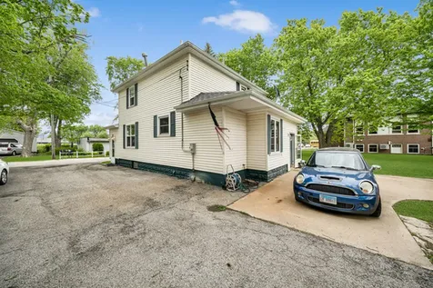 5172 East Center Street Bourbonnais IL 60914