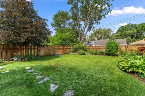 725 North County Line Road Hinsdale IL 60521