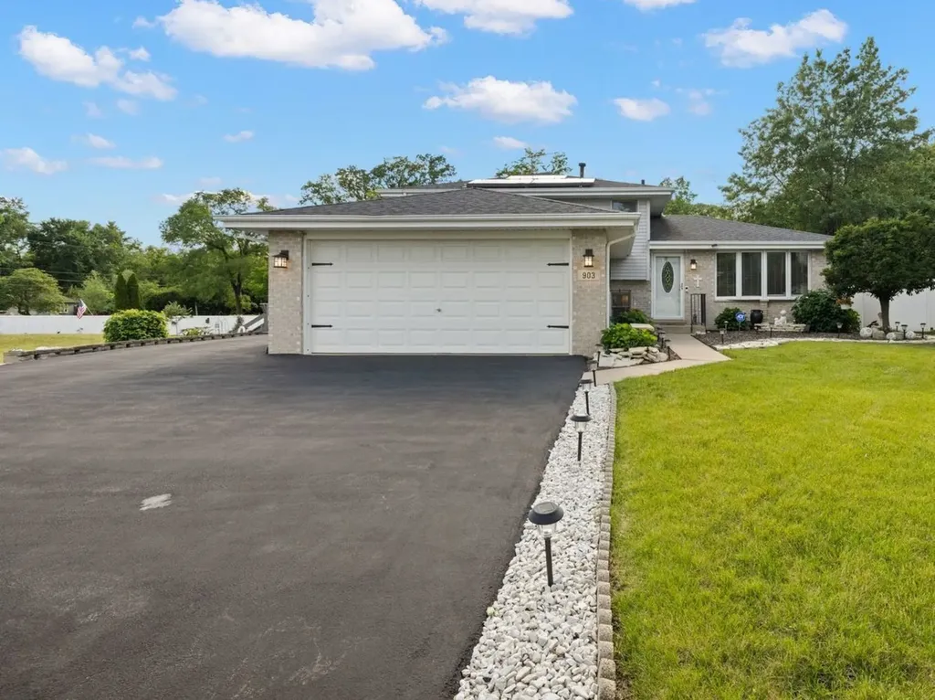 903 Prescott Drive Joliet IL 60432