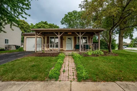 2S677 Wembly Drive Warrenville IL 60555