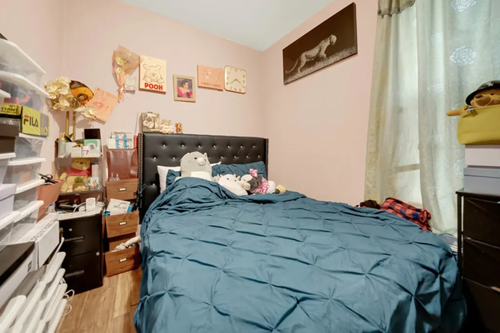 4208 South Artesian Avenue Chicago IL 60632