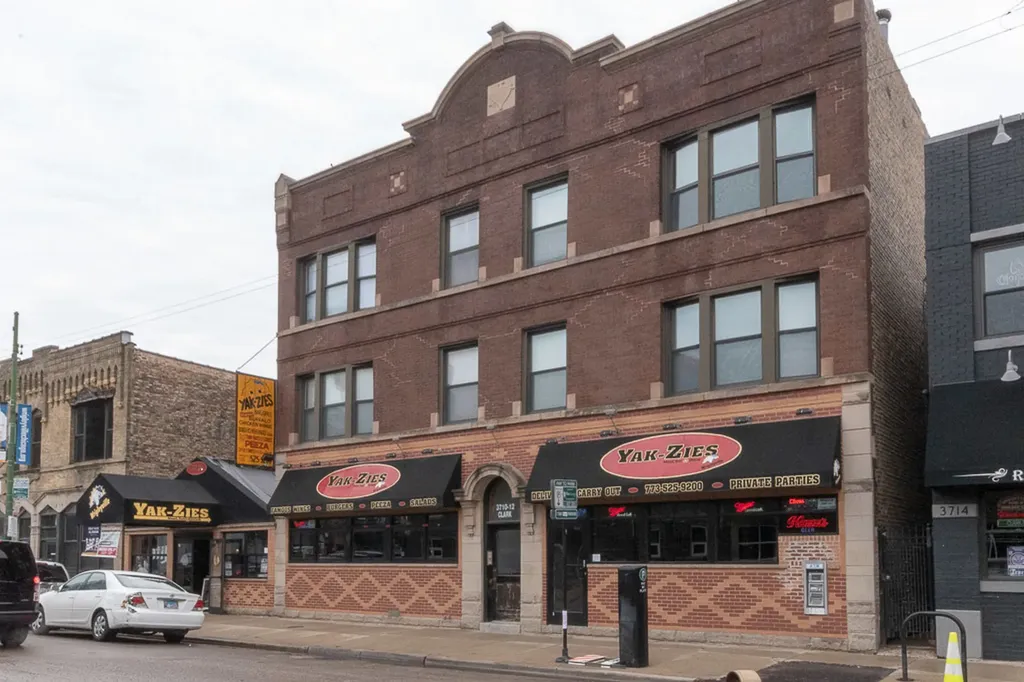 3710 North Clark Street Chicago IL 60613