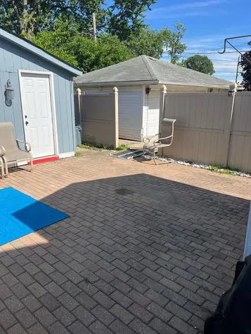15943 Vine Avenue Harvey IL 60426