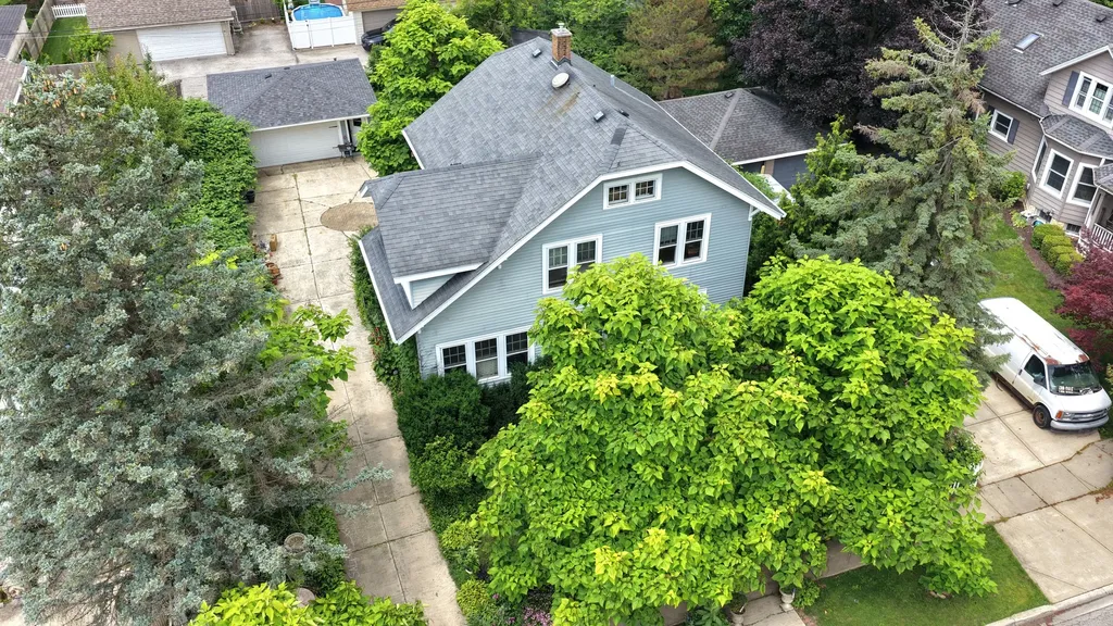 138 Hickory Street Frankfort IL 60423