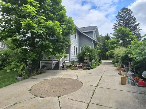 138 Hickory Street Frankfort IL 60423