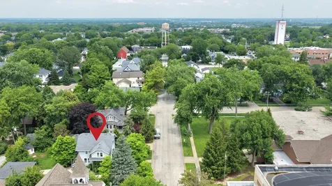 138 Hickory Street Frankfort IL 60423