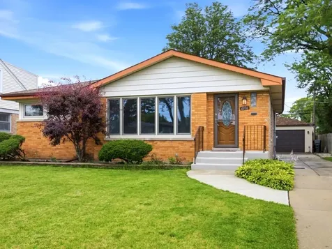 6936 West Oakton Court Niles IL 60714