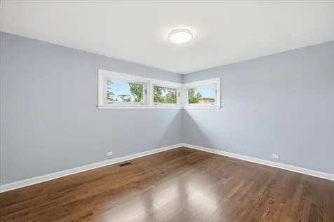6936 West Oakton Court Niles IL 60714