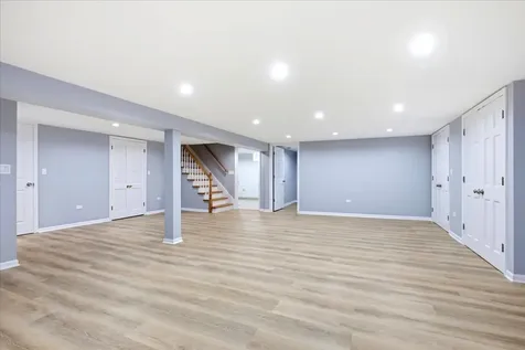 6936 West Oakton Court Niles IL 60714