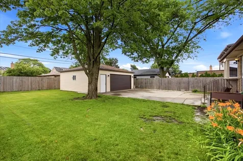 6936 West Oakton Court Niles IL 60714