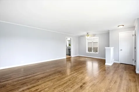 6936 West Oakton Court Niles IL 60714