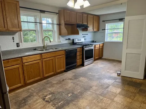 621 North 29th Street Herrin IL 62946