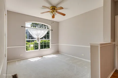 404 Cascade Lane Oswego IL 60543