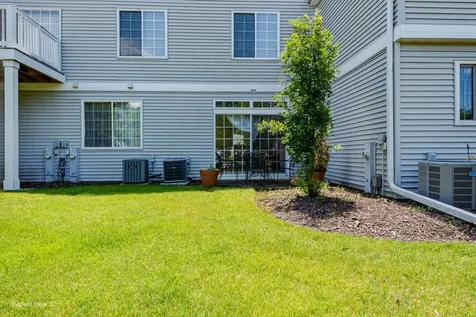 404 Cascade Lane Oswego IL 60543