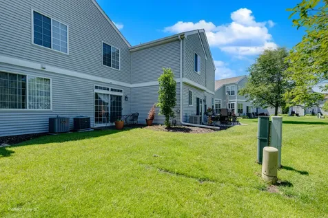 404 Cascade Lane Oswego IL 60543