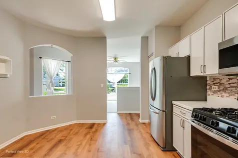 404 Cascade Lane Oswego IL 60543