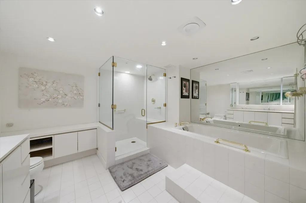 175 East Delaware Place Chicago IL 60611