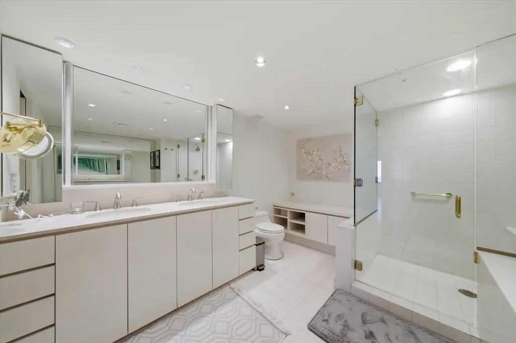 175 East Delaware Place Chicago IL 60611