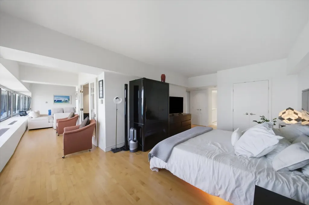 175 East Delaware Place Chicago IL 60611