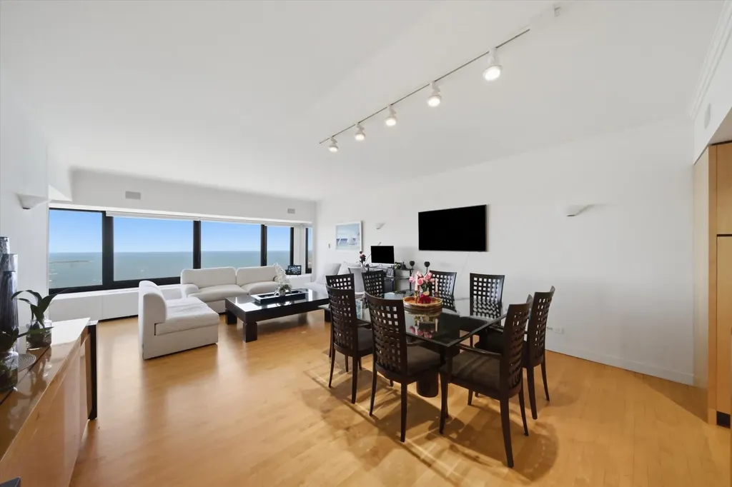 175 East Delaware Place Chicago IL 60611