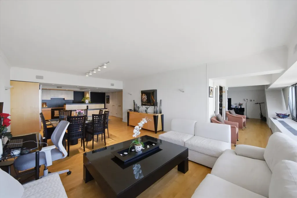 175 East Delaware Place Chicago IL 60611