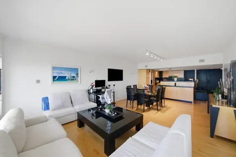 175 East Delaware Place Chicago IL 60611