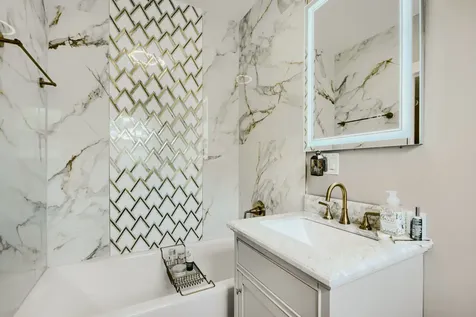 9101 South Hoyne Avenue Chicago IL 60643