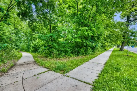 9101 South Hoyne Avenue Chicago IL 60643