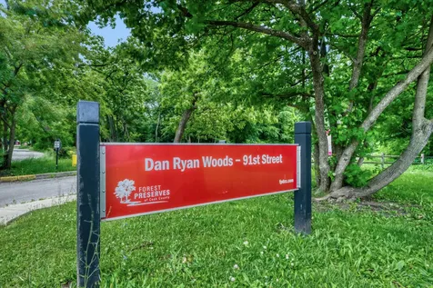 9101 South Hoyne Avenue Chicago IL 60643