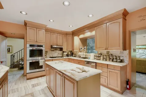 9101 South Hoyne Avenue Chicago IL 60643