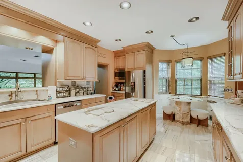 9101 South Hoyne Avenue Chicago IL 60643