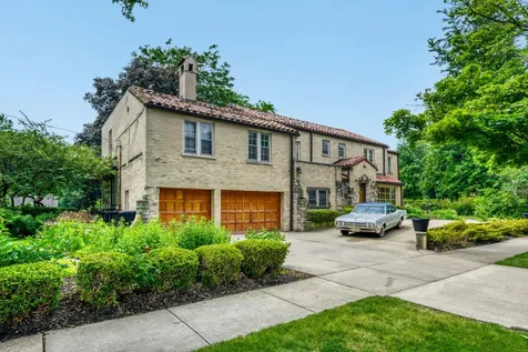 9101 South Hoyne Avenue Chicago IL 60643