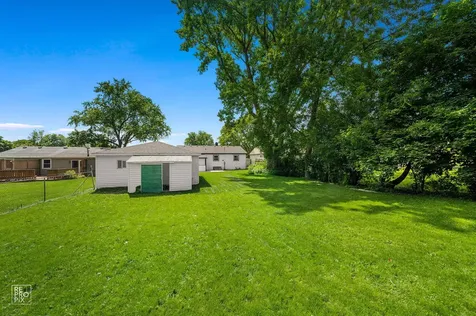 6413 Dunham Road Downers Grove IL 60516