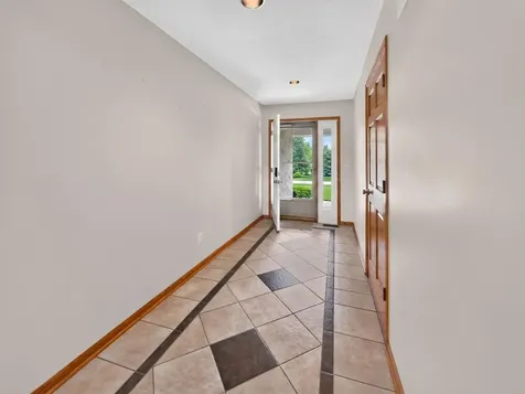 533 Brant Circle Dekalb IL 60115