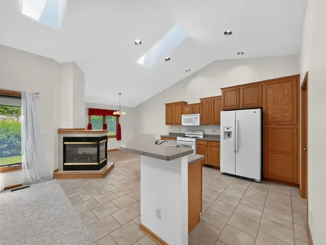 533 Brant Circle Dekalb IL 60115