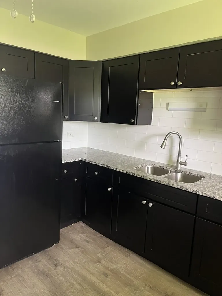1340 North Main Street Wheaton IL 60187