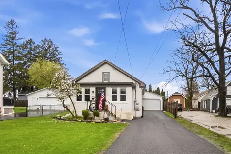 116 High Street Highwood IL 60040
