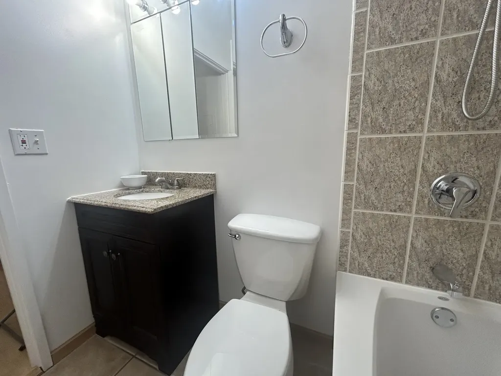 8667 1/2 West Foster Avenue Chicago IL 60656