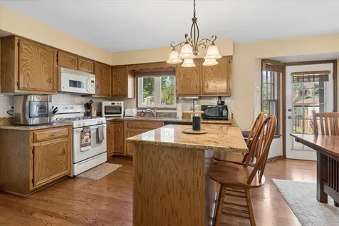 95 Winter Hill Circle Montgomery IL 60538